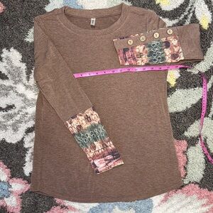 Boutique Brand Women’s Brown Long Sleeve Shirt with Colorful Faux Buttoned Cuffs